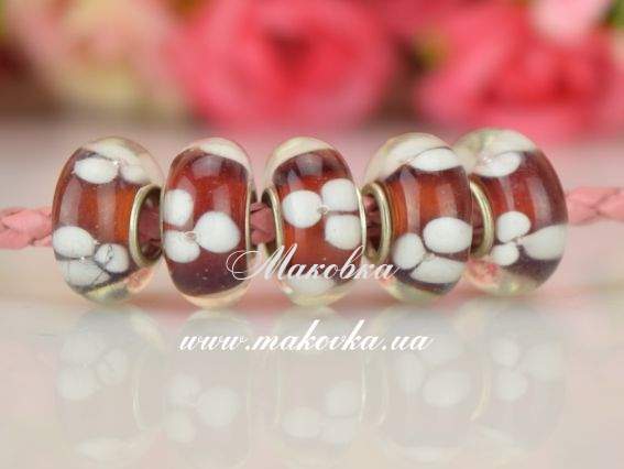 Бусина Евро Lampwork №122 прозрачная, красная с белыми цветочками