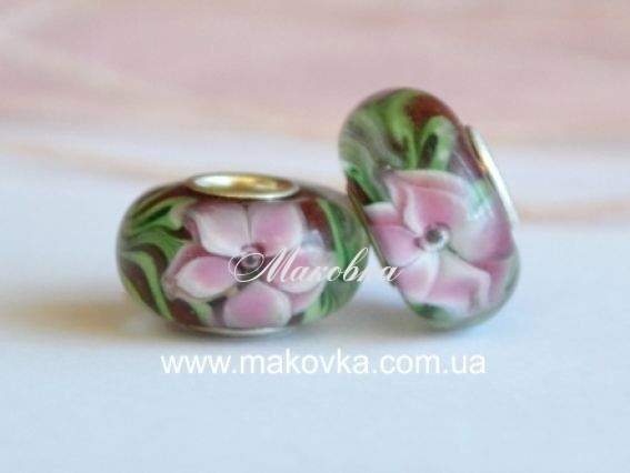 Бусина Евро Lampwork №51 бордовая с остролистными цветами и зеленью Бусина Евро Lampwork №51 бордовая с остролистными цветами и зеленью