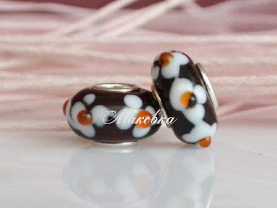 Бусина Евро Lampwork №68 черно-бордовая с цветами Бусина Евро Lampwork №68 черно-бордовая с цветами