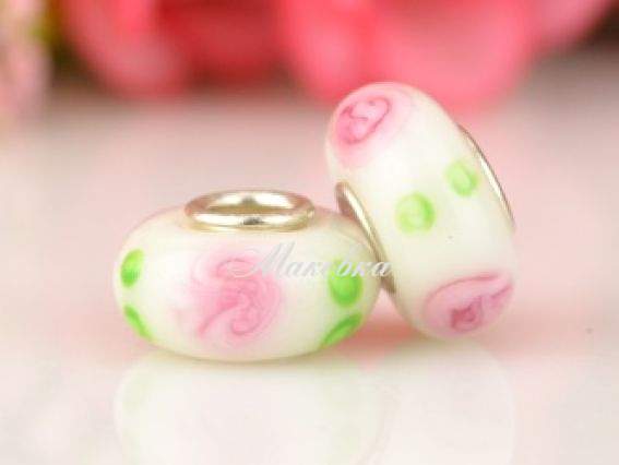 Бусина Евро Lampwork №93 белая с розовыми цветами и салатовыми точками