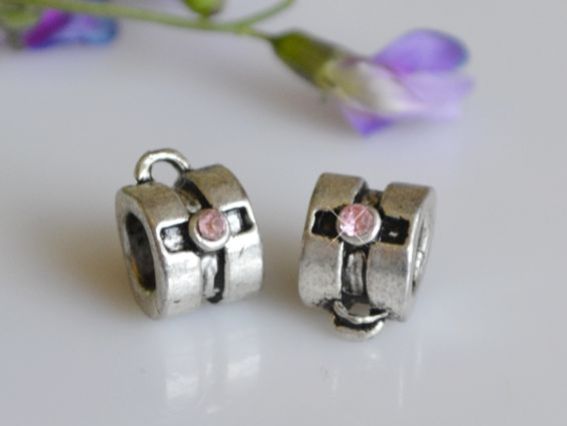 Бусина пандора метал. со стразами и колечком №30 крест розовый Бусина пандора метал. со стразами и колечком №30 крест розовый