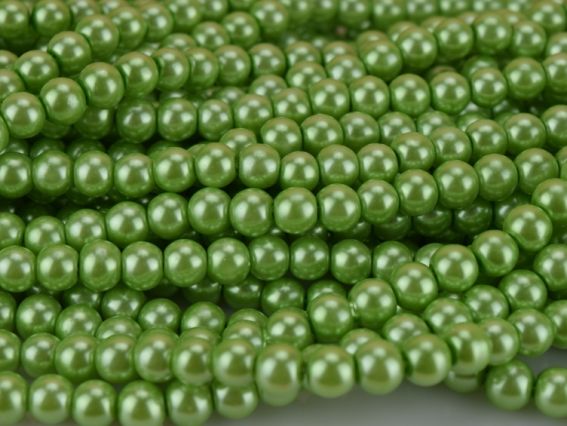 Жемчуг 8 мм, №10 Chrysolite  (светло-зленый) низка