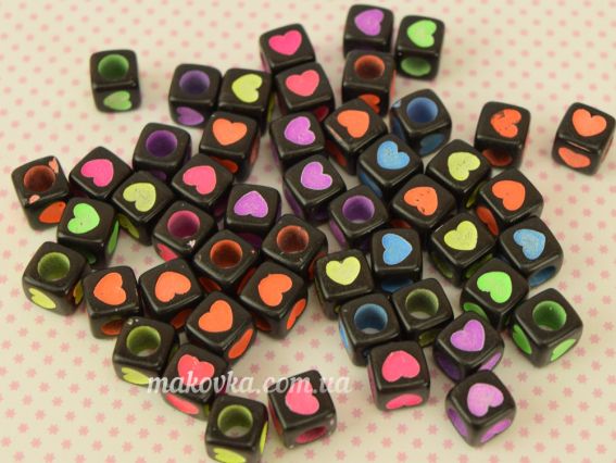 Бусины Куб с сердечком Черные 7х7х7 мм, 50 шт Бусины Куб с сердечком Черные 7х7х7 мм, 50 шт