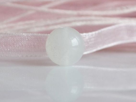 Бусина БК-52 Афганский Нефрит, шар 10 мм, 1 шт, белая Бусина БК-52 Афганский Нефрит, шар 10 мм, 1 шт, белая