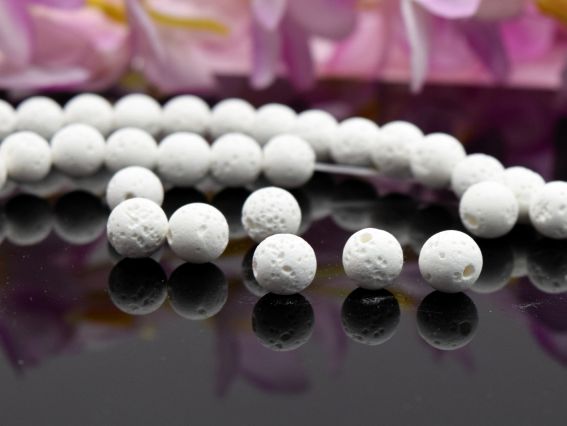 Намистина БК-132 з лави Куля 8 мм, біла