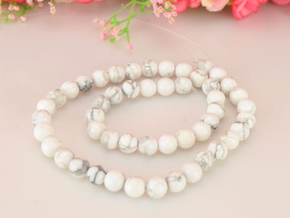 Бусины НК-93 Бирюза синтетическая, шар 8 мм Белые Бусины НК-93 Бирюза синтетическая, шар 8 мм Белые