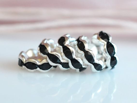 Рондель плоский Волна со стразами, 10 мм, серебро с черным Рондель плоский Волна со стразами, 10 мм, серебро с черным