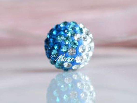 Бусина со стразами Шамбала Мультицвет 12 мм бело-голубая