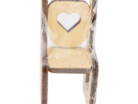 Стульчик с сердцем маленький №1083, фанера 3х3х6 см Стульчик с сердцем маленький №1083, фанера 3х3х6 см