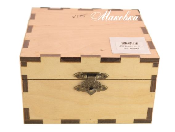 Шкатулка с замком №195, фанера, 13,5х13,5х8 см Шкатулка с замком №195, фанера, 13,5х13,5х8 см