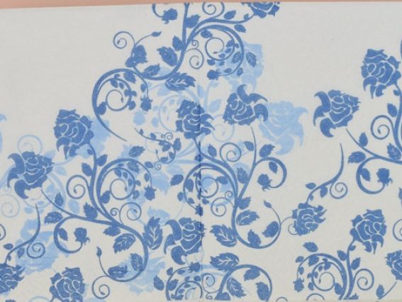 Декупажная салфетка №145 узор из голубых роз, 1 шт Декупажная салфетка №145 узор из голубых роз, 1 шт