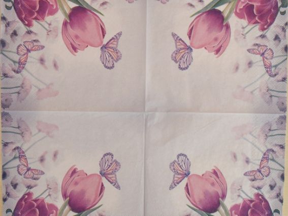 Декупажная салфетка №77 Тюльпаны и бабочки Декупажная салфетка №77 Тюльпаны и бабочки