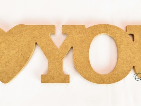 Заготовка надпись I love You (я тебя люблю), МДФ 39х10х1 см Заготовка надпись I love You (я тебя люблю), МДФ 39х10х1 см