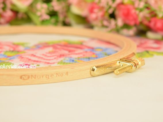 100-4 Nurge Пяльці дерев'яні з гвинтом, д=190мм, висота обідка 8мм