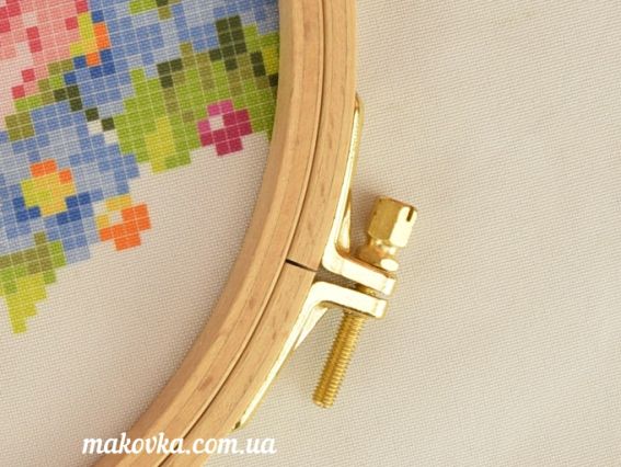 100-4 Nurge Пяльці дерев'яні з гвинтом, д=190мм, висота обідка 8мм