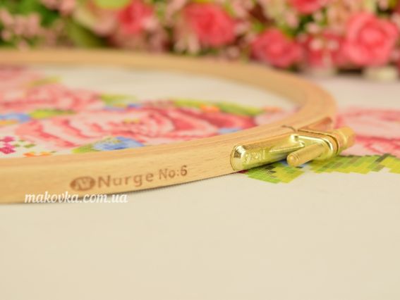 100-6 Nurge Пяльцы деревянные с винтом, д=250мм, высота ободка 8мм