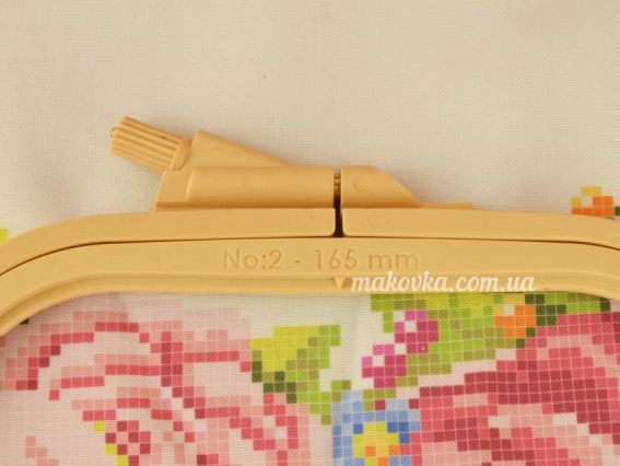 Пяльцы для вышивания квадрат 170-12 (№2)  Nurge пластиковые с винтом, 14,5х16,5см