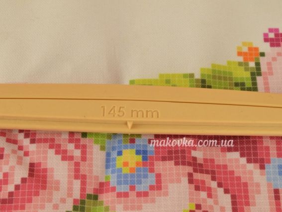 Пяльцы для вышивания квадрат 170-12 (№2)  Nurge пластиковые с винтом, 14,5х16,5см