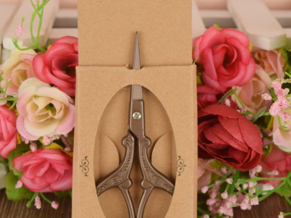 Ножницы для рукоделия Ретро, длина 9 см FEIBO F51 темно-коричневые