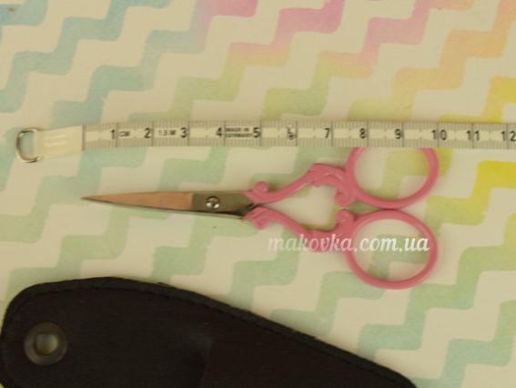 Ножиці для обрізки ниток гострі 9см з рожевими ручками, в шкіряному чохлі, М258 Tamsco