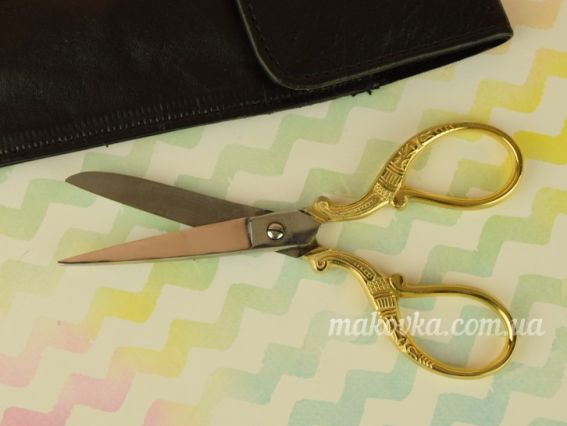 Ножиці для рукоділля універсальні прямі 13см с з позолоченими ручками, в шкіряному чохлі, М274G Tamsco