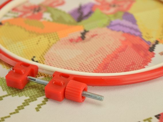 Пяльці для вишивання пластикові круглі 25 см, 1 шт.