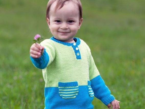 Детский свитерок 4 мотка из пряжи Cotton True Sport 