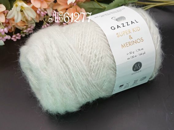 61277 блідий полинево-сіруватий