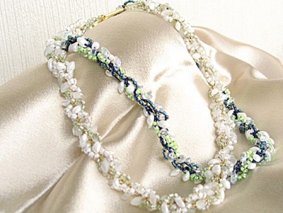 LMA-421 Бісер Miyuki Long Magatama Beads 4х7 мм 10г непрозрачный блестящий  молочный