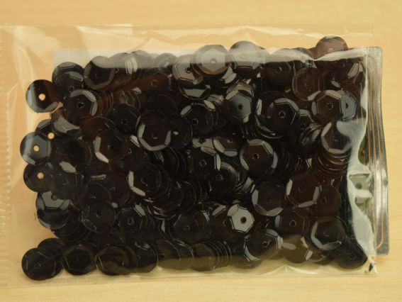 Пайетки шестигранные 038 6мм 5 г черные матовые ВДВ Пайетки шестигранные 038 6мм 5 г черные матовые ВДВ