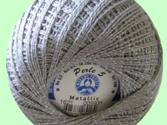 Perle №5 с люрексом Madame Tricote пряжа 1621