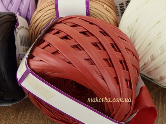 Трикотажна пряжа стрічка матова під шкіру LEATHER MAT Premium yarns