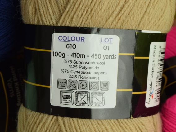Пряжа Winter Premium yarns чистововняна Вінтер Преміум ярнс