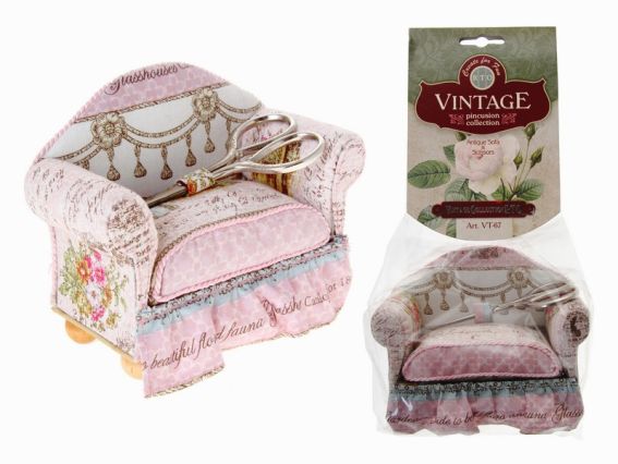 Декоративна игольница-скринька у формі дивана з ножицями РТО VT-67 Декоративна игольница-скринька у формі дивана з ножицями РТО VT-67