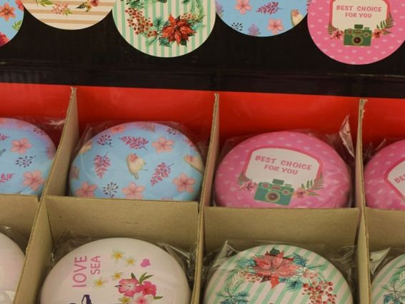 Жестяная коробочка руглая 60х30мм, Цветочные рисунки на выбор