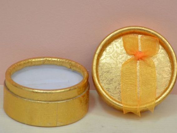 Подарочная коробочка для кольца 55х35 мм, картонная с бантиком, золотая