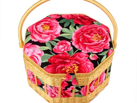 Шкатулка для рукоделия РТО 575-RT-70, Пионы, большая восьмиугольная, соломка Шкатулка для рукоделия РТО 575-RT-70, Пионы, большая восьмиугольная, соломка