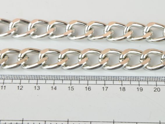 Великий алюмінієвый ланцюг, ланка 15х19 мм,колір під Срібло  1 метр 