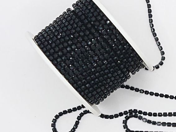 Ланцюг матовий чорний з чорними стразами , 10 сантиметрів SS-08-В , колір C1105-Jet