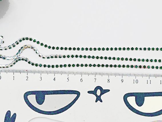 Ланцюг срібний з зеленими стразами , 10 сантиметрів SS-08-В , колір C1175-Emerald, 10 см