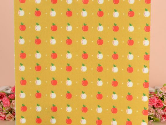 Фетр с рисунком №10 яблоки, 2 мм 25х25 см Фетр с рисунком №10 яблоки, 2 мм 25х25 см