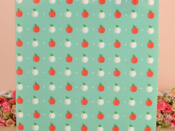 Фетр с рисунком №11 яблоки, 2 мм 25х25 см Фетр с рисунком №11 яблоки, 2 мм 25х25 см