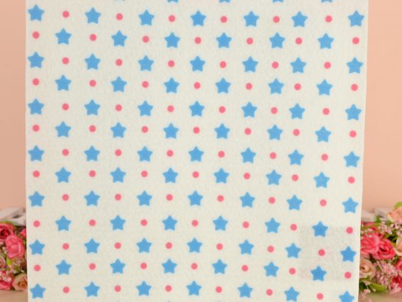 Фетр с рисунком №23 звездочки, 2 мм 25х25 см Фетр с рисунком №23 звездочки, 2 мм 25х25 см