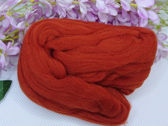 Вовна для валяния мериносовая , колір 134 червона груша, Наша Пряжа , 50г