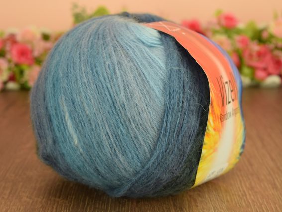 19 блакитно-сині