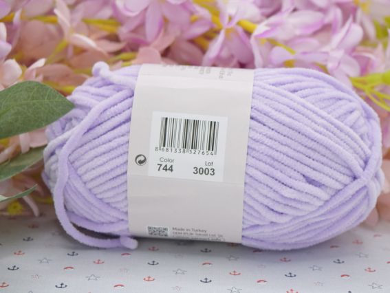 744 бузковий