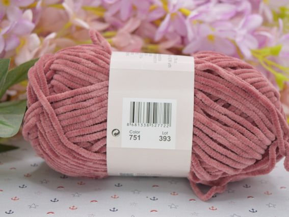 751 темна запорошена троянда