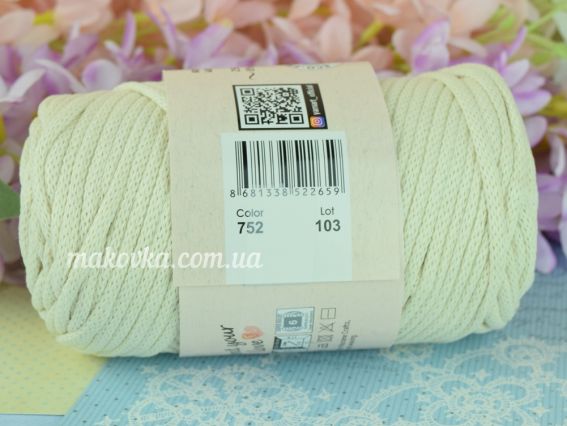 752 молочний