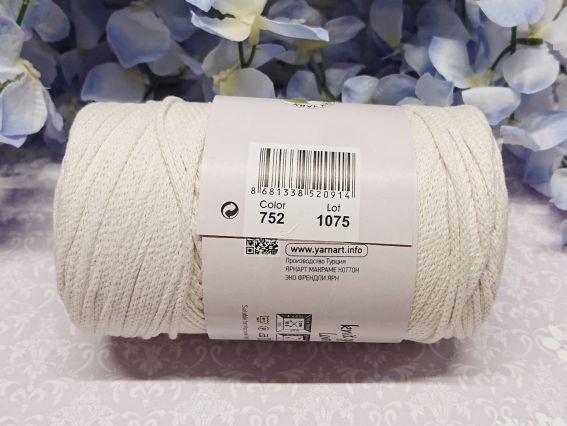 752 молочний