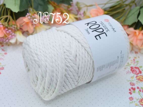 Macrame Rope 5мм YarnArt шнур макраме  752 молочний